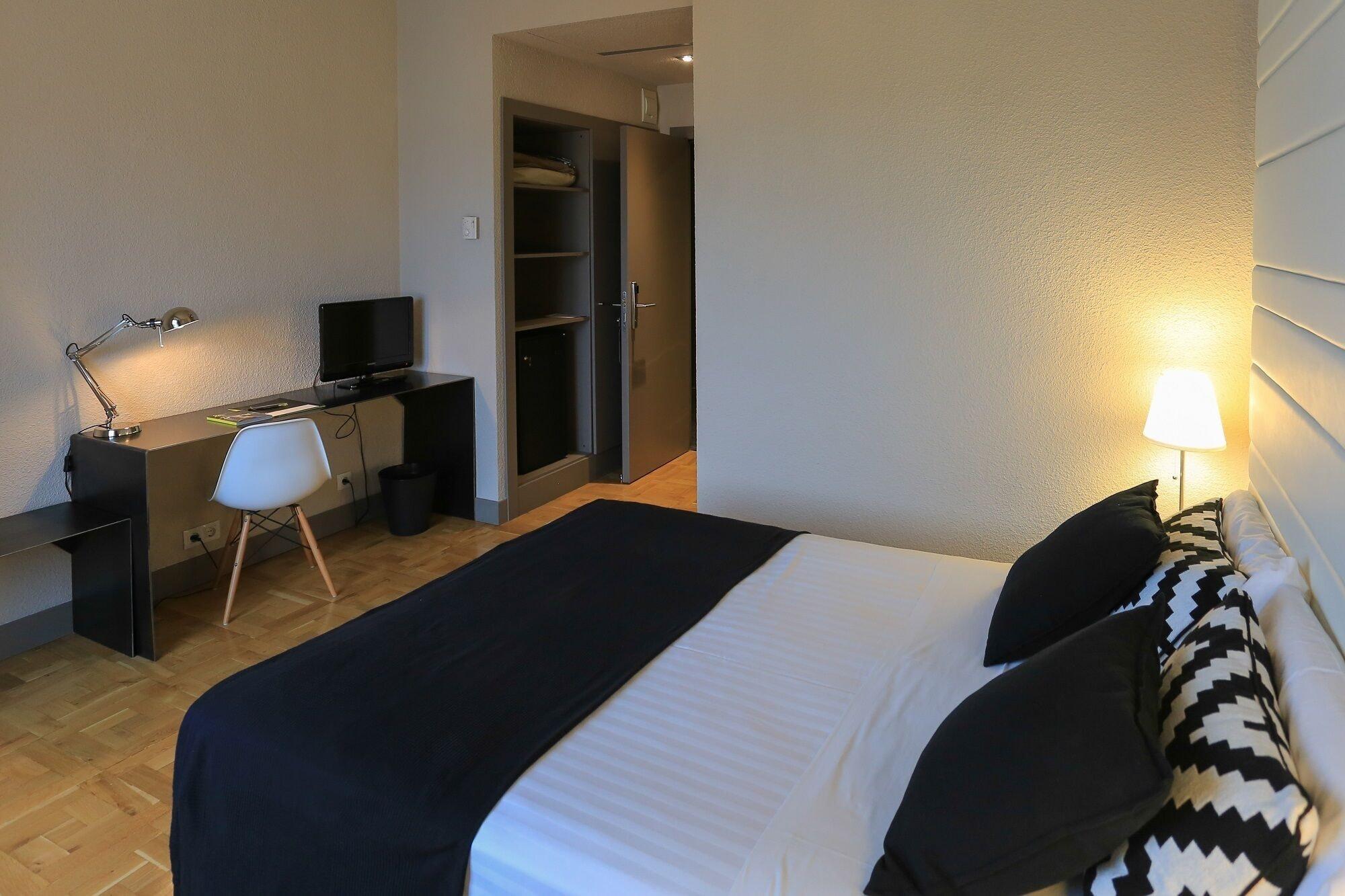 Habitus Hotel Leyre 팜플로나 외부 사진