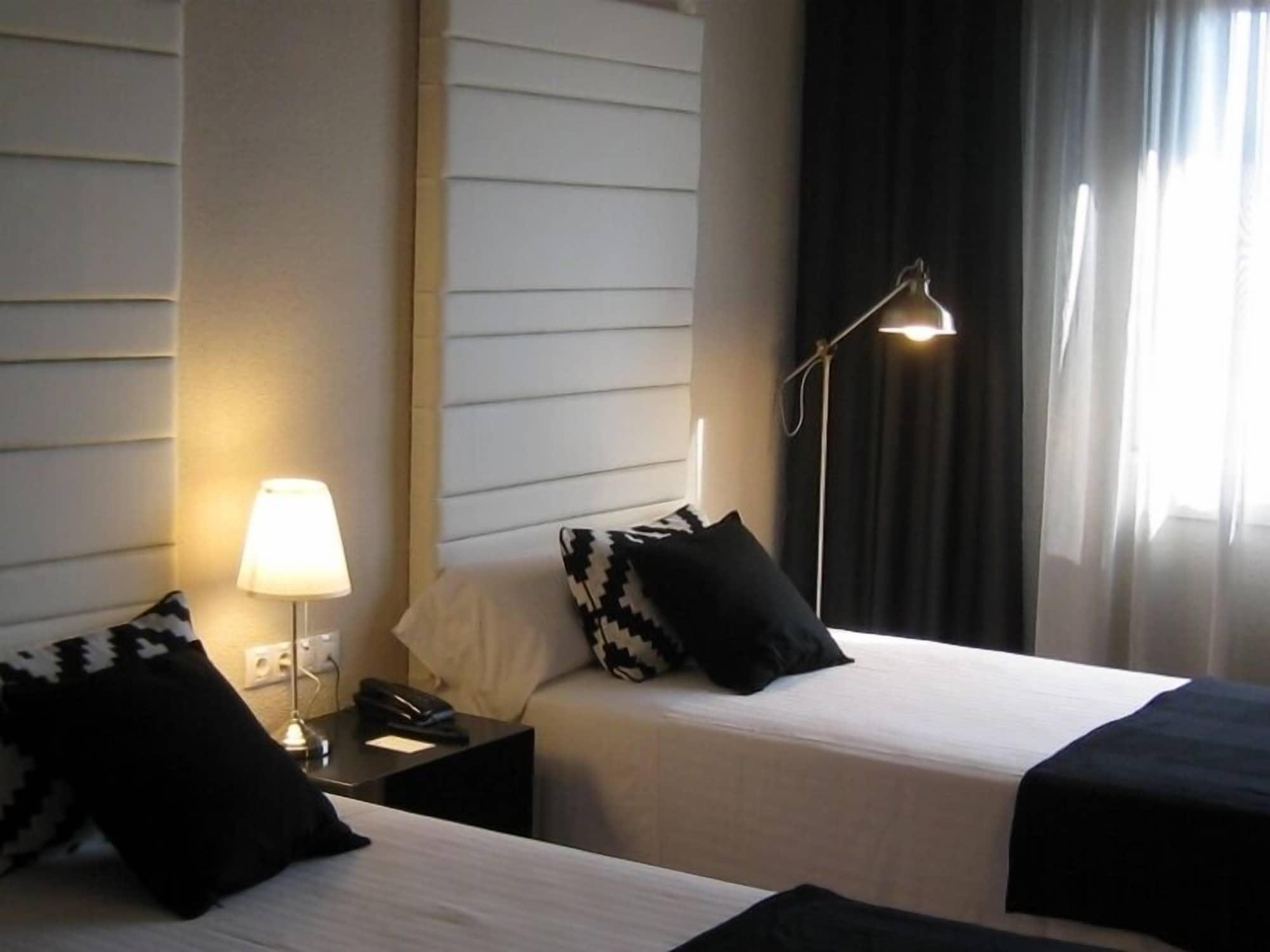 Habitus Hotel Leyre 팜플로나 외부 사진