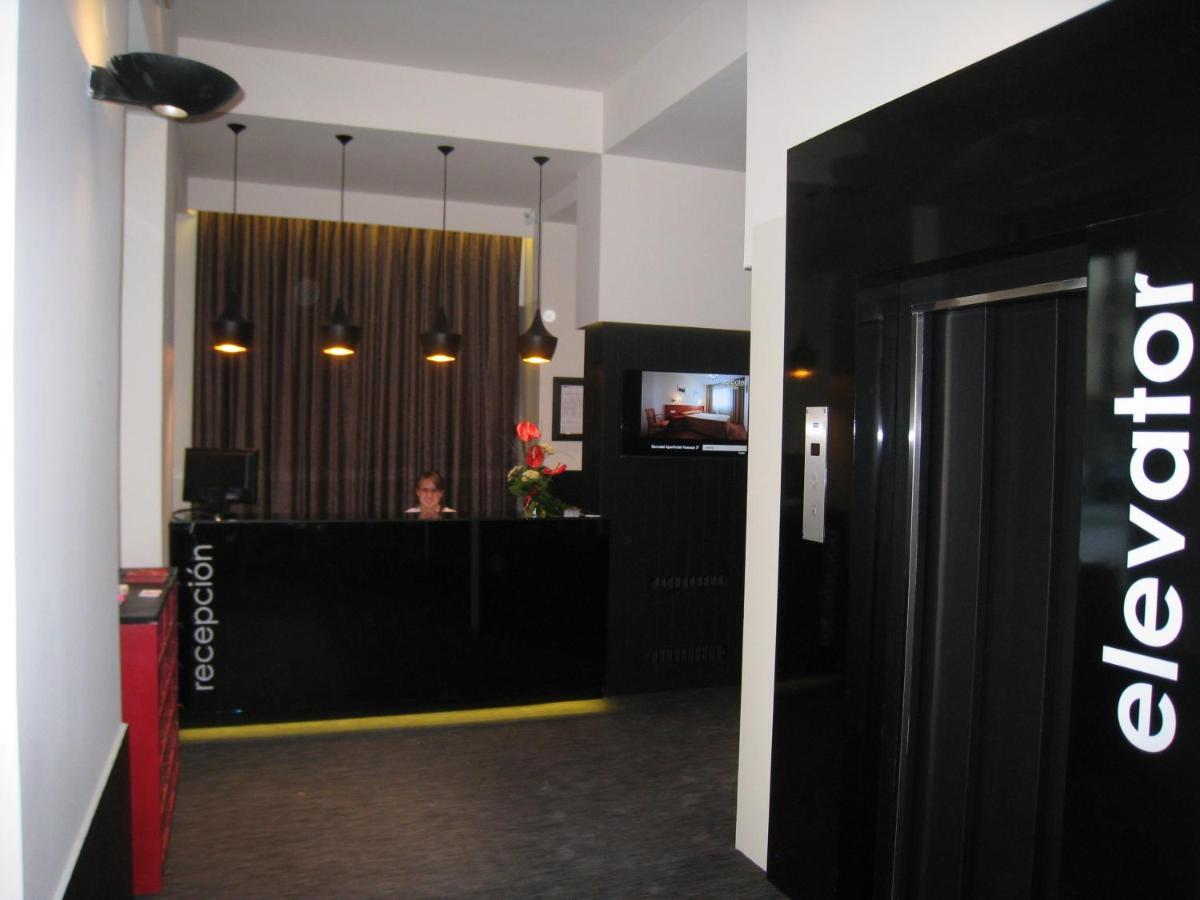 Habitus Hotel Leyre 팜플로나 외부 사진